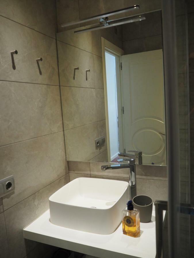 I19 - One Bedroom Apartment Мадрид Екстериор снимка